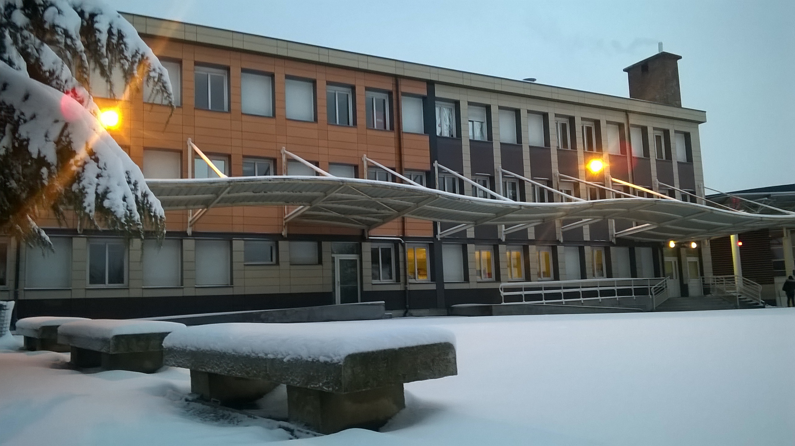 Le collège sous la neige - Collège Michel Vignaud